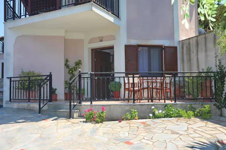 Skopelos Chara'S Lux Apartment Exterior foto
