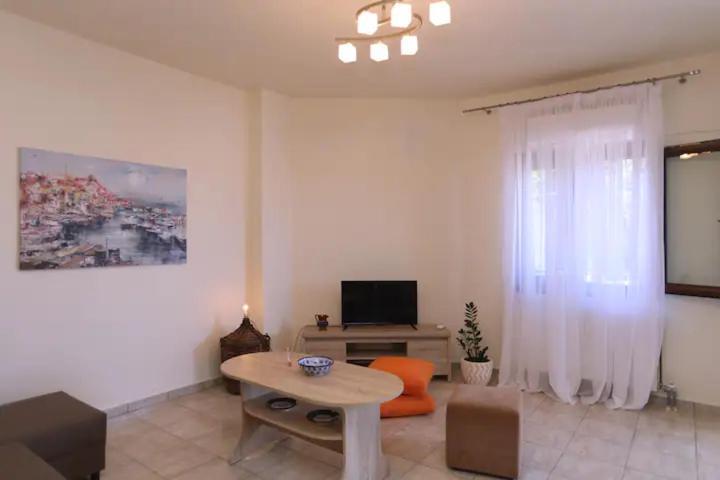 Skopelos Chara'S Lux Apartment Exterior foto